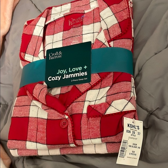 Croft & Barrow Red Plaid Pajamas petite small - Picture 2 of 3